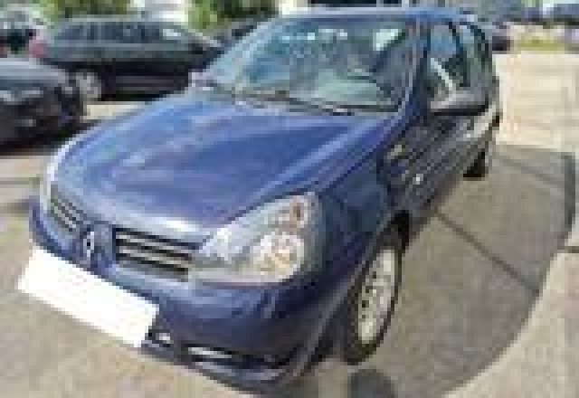 RENAULT Clio usata, con Airbag