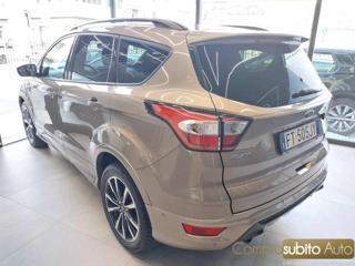 FORD Kuga usata, con Autoradio