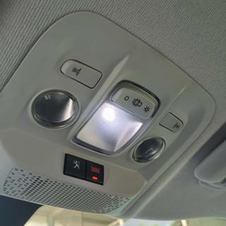 PEUGEOT 208 usata, con Touch screen