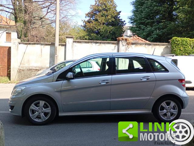 MERCEDES-BENZ B 180 usata, con Sedile posteriore sdoppiato