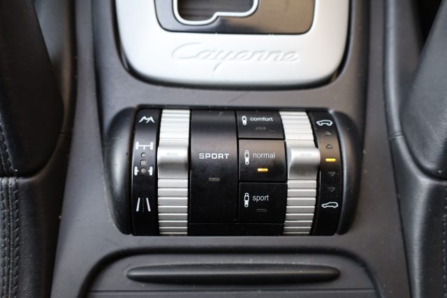 PORSCHE Cayenne usata, con Fari direzionali