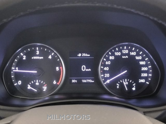 HYUNDAI i30 usata, con Airbag testa