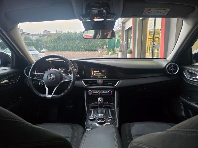 ALFA ROMEO Giulia usata, con Leve al volante