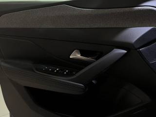 PEUGEOT 308 usata, con Park Distance Control