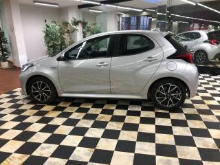 TOYOTA Yaris usata, con Cruise Control