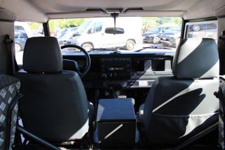 LAND ROVER Defender usata 11