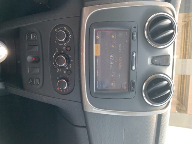 DACIA Sandero usata, con Sistema di navigazione