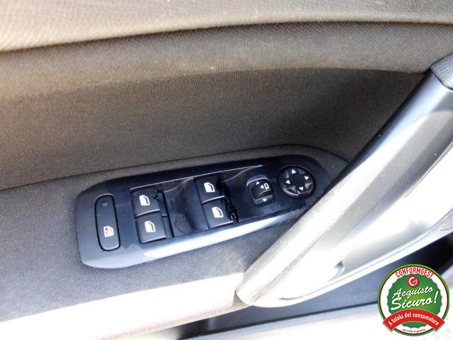 PEUGEOT 308 usata, con Lettore CD