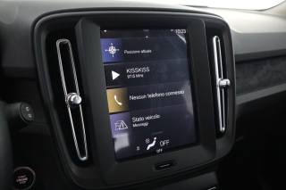 VOLVO XC40 usata 9