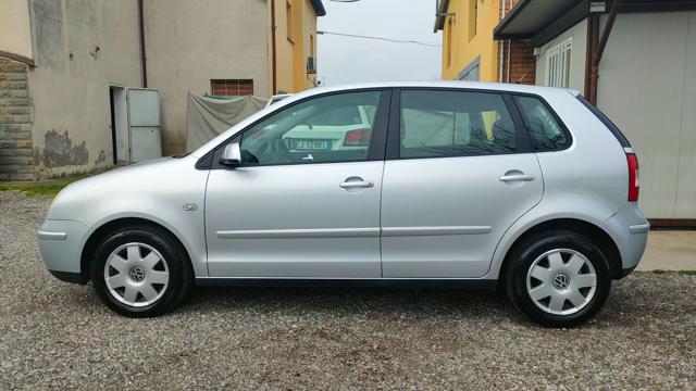 VOLKSWAGEN Polo usata, con Autoradio
