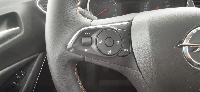 OPEL Crossland X usata 40