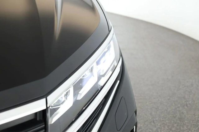 VOLKSWAGEN Touareg usata, con Interni in pelle