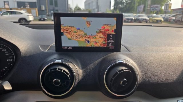 AUDI Q2 usata, con USB