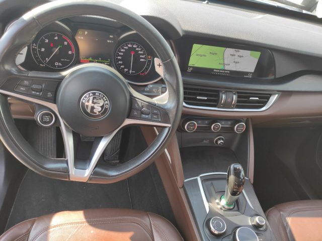 ALFA ROMEO Stelvio usata, con Sensore di luce