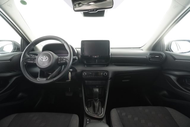 TOYOTA Yaris usata 10
