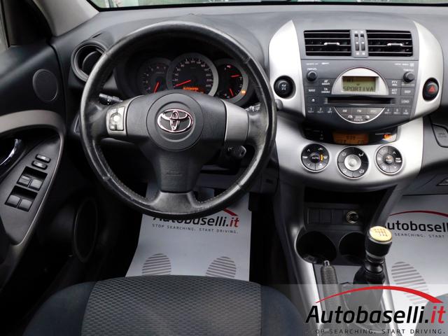 TOYOTA RAV 4 usata, con Volante in pelle