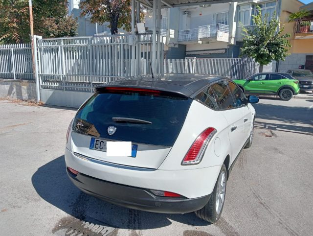 LANCIA Delta usata, con Airbag laterali