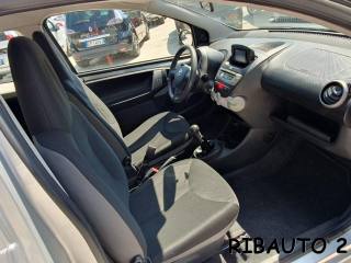 TOYOTA Aygo usata, con Autoradio