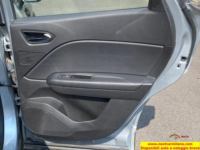 RENAULT Captur usata, con Touch screen