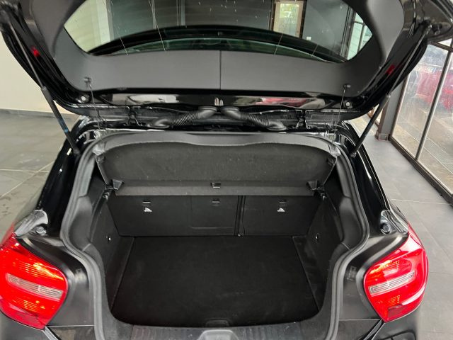 MERCEDES-BENZ A 180 usata, con Climatizzatore