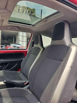 VOLKSWAGEN up! usata, con ESP