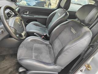 RENAULT Clio usata, con Volante in pelle