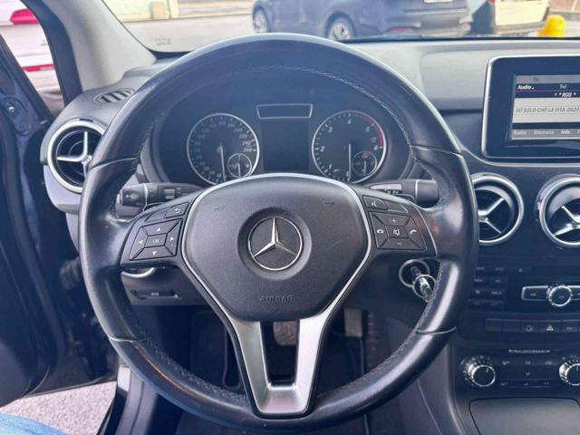 MERCEDES-BENZ B 180 usata, con Boardcomputer