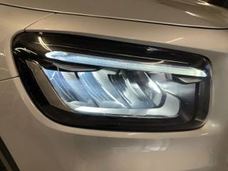 MERCEDES-BENZ GLB 200 usata, con Chiusura centralizzata