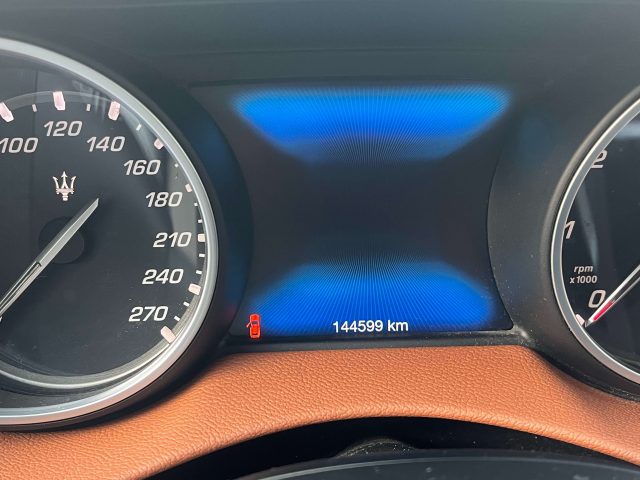 MASERATI Levante usata, con Fendinebbia