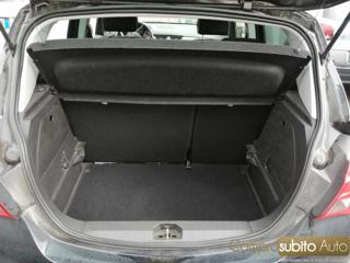 OPEL Corsa usata, con Airbag
