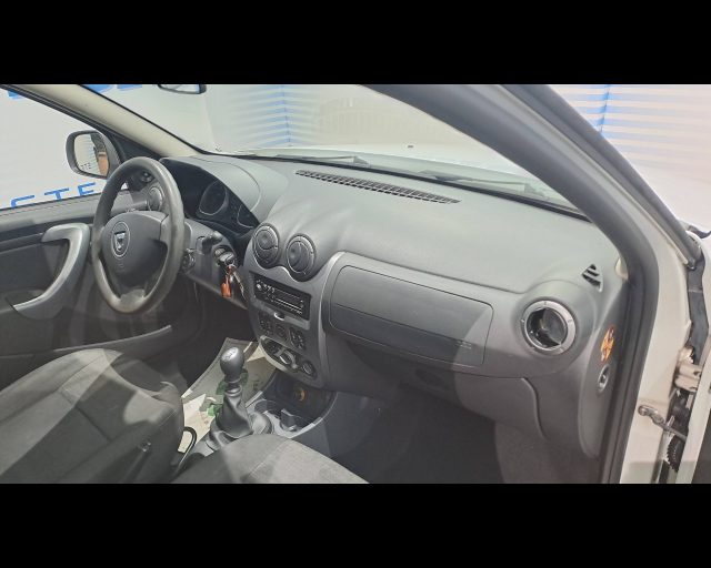 DACIA Duster usata 19