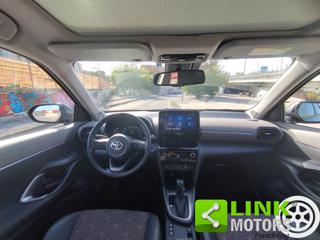 TOYOTA Yaris usata, con USB