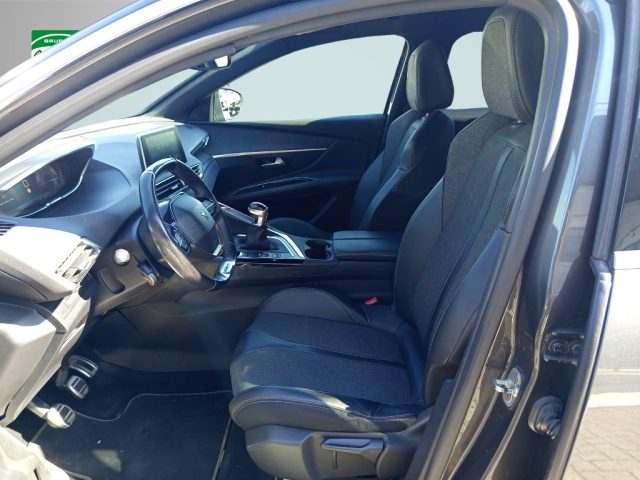 PEUGEOT 3008 usata, con Climatizzatore
