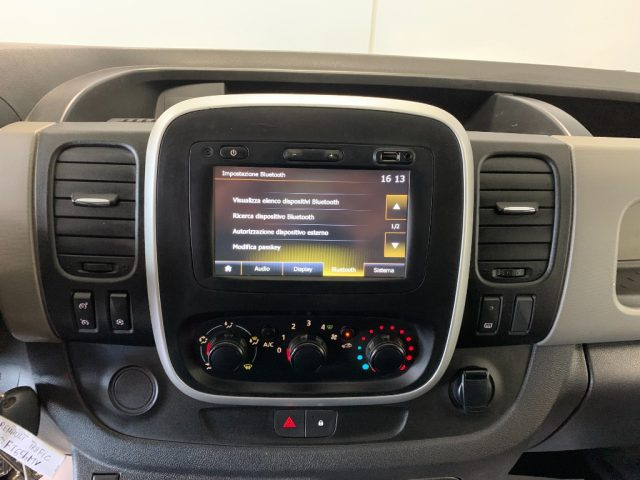RENAULT Trafic usata, con Volante multifunzione