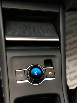 VOLKSWAGEN Tiguan usata, con Specchietti laterali elettrici