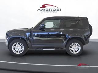 LAND ROVER Defender usata 5