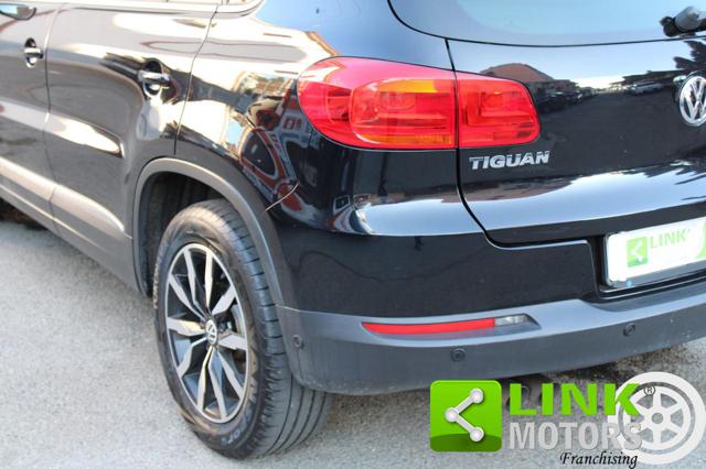 VOLKSWAGEN Tiguan usata, con Autoradio