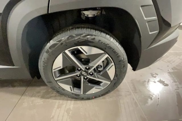 HYUNDAI Tucson usata, con Specchietti laterali elettrici