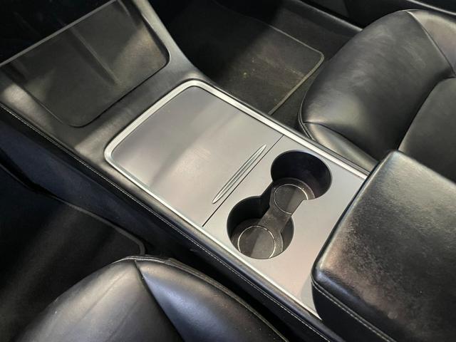 TESLA Model 3 usata, con Interni in pelle