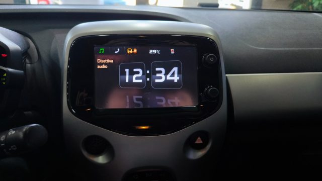 TOYOTA Aygo usata, con Bluetooth