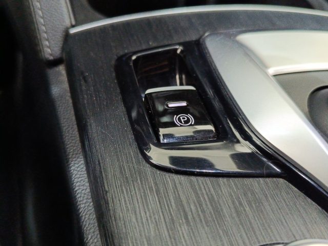 ALFA ROMEO Stelvio usata, con Sensori di parcheggio posteriori