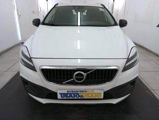 VOLVO V40 Cross Country usata, con ESP