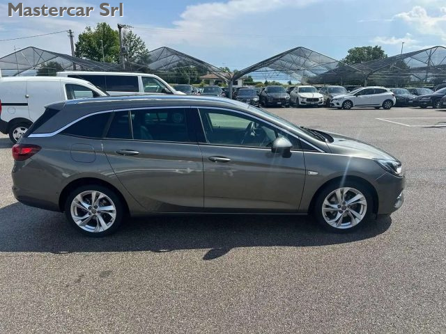 OPEL Astra usata, con Autoradio