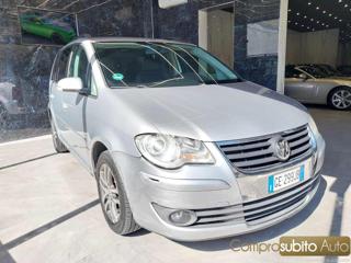 VOLKSWAGEN Touran usata, con Airbag