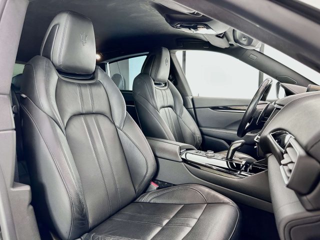 MASERATI Levante usata, con Fendinebbia