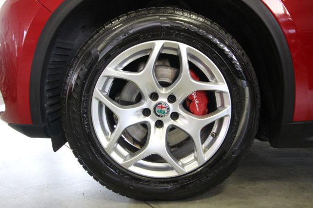 ALFA ROMEO Stelvio usata, con Regolazione elettrica sedili