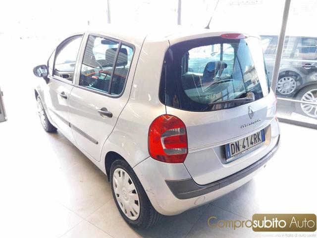 RENAULT Modus usata, con Alzacristalli elettrici