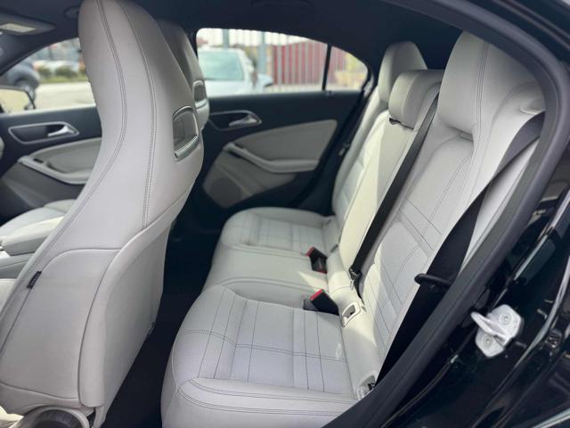MERCEDES-BENZ A 180 usata, con Touch screen