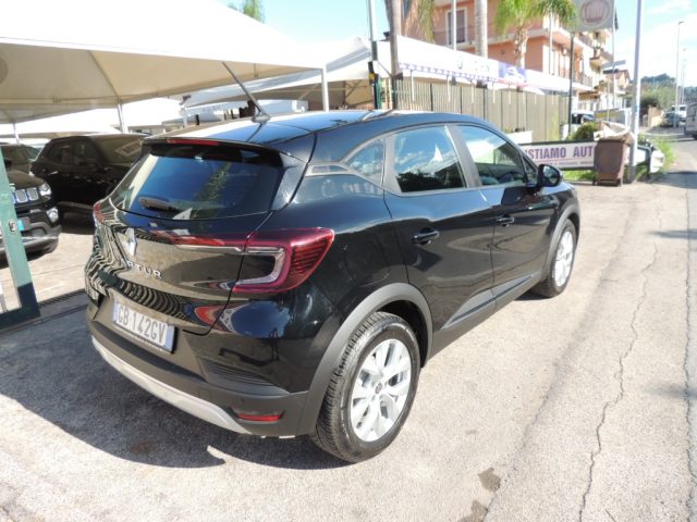 RENAULT Captur usata, con Autoradio