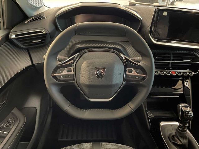 PEUGEOT 208 usata, con Sedile posteriore sdoppiato